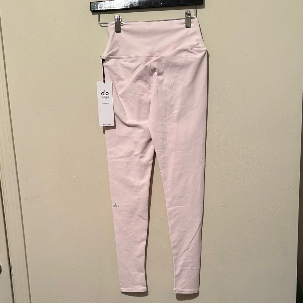 ALO Yoga Soft Pink Airbrush Full Leggings - Picture 2 of 5